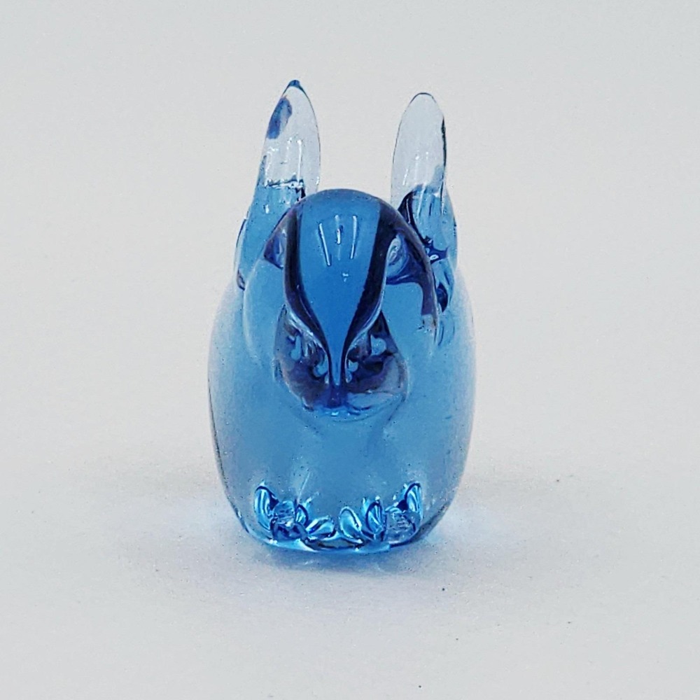 Vintage Blue Glass Rabbit Paperweight Fenton Style Hand Crimped Chubby Bunny - Picture 5 of 8